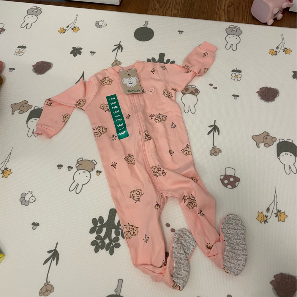 Pekkle pink pizza heart foots pjs 18m